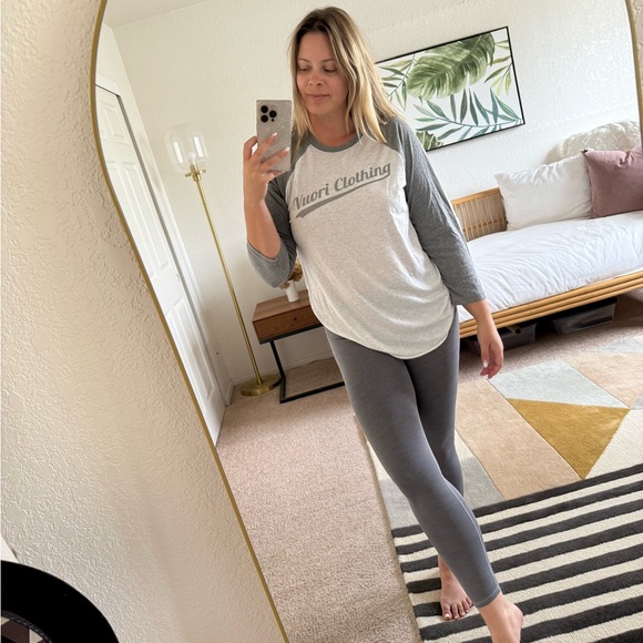 Vuori Baseball Raglan - Picture 1 of 2